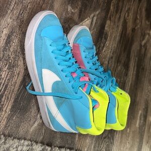 Nike size 5.5 youth